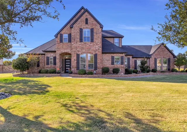 Photo 1 of Single family home for sale at 2200 Twin Creeks Ct, Pilot Point, TX 76258 | MLS# 21110130 | Listing updated on 2026-08-20