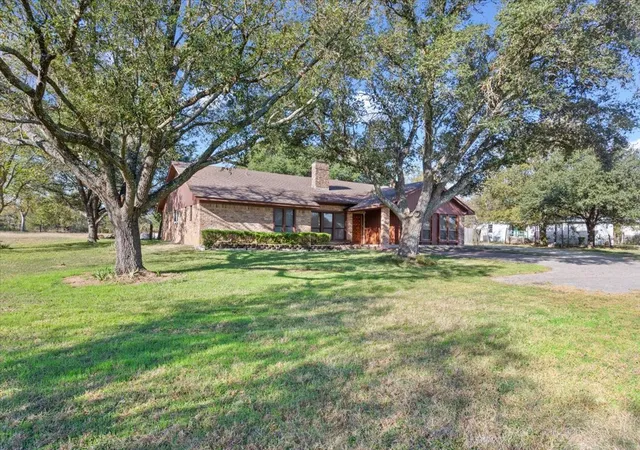 Homes for sale in Riesel, TX | 208 S Hedwig St, Riesel, TX 76682 | MLS# 21112961