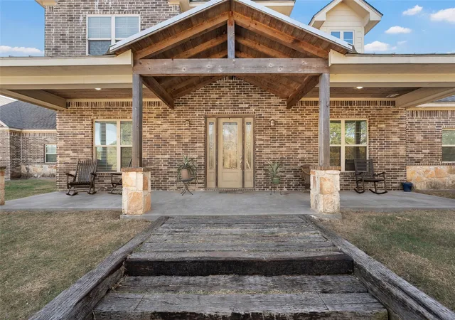 Photo 2 of Single family home for sale at 2370 Garrett Ln, China Spring, TX 76633 | MLS# 21112518 | Listing updated on 2026-09-18