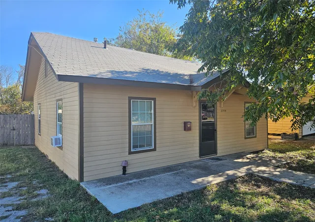 Photo 3 of Sale Pending at 2104 Avenue E, Brownwood, TX 76801 | MLS# 21113916 | Listing updated on 2026-08-19