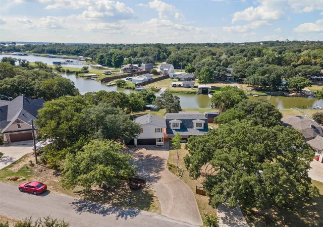 image of 7329 Hickey Rd, Azle, TX 76020 | MLS# 21113918