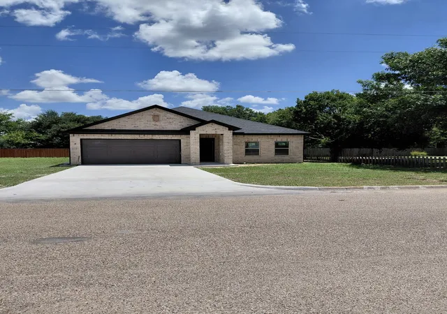 Homes for sale in Mexia, TX | 834 Park, Mexia, TX 76667 | MLS# 21114140