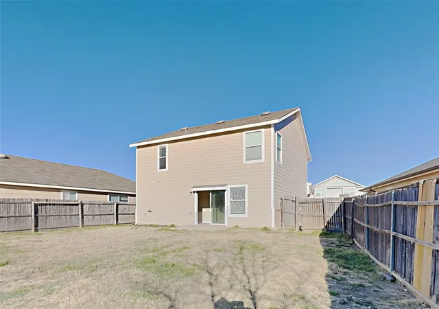 Photo 8 of Sale Pending at 1852 Wickham Dr, Burleson, TX 76028 | MLS# 21114218 | Listing updated on 2026-10-01