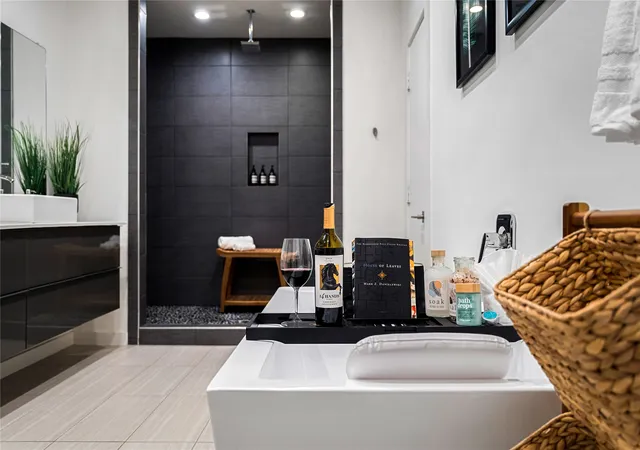 4th image of 1002 Mobile St #1, Dallas, TX 75208 | MLS# 21112977
