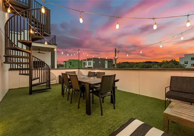 5th image of 1002 Mobile St #1, Dallas, TX 75208 | MLS# 21112977