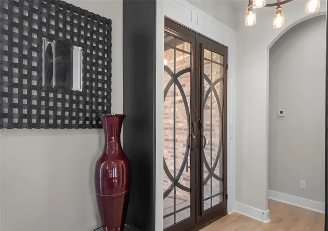 Photo 3 of Single family home for sale at 133 Crestview Dr, Corsicana, TX 75109 | MLS# 21114448 | Listing updated on 2026-09-16