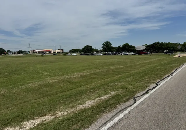 Photo 2 of Sale Pending at 909 Old 1460 Trl, Georgetown, TX 78626 | MLS# 21114776 | Listing updated on 2026-08-21