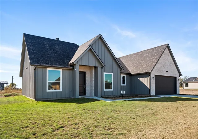Homes for sale in Celeste, TX | 3232 Willow Rd, Celeste, TX 75423 | MLS# 21114852