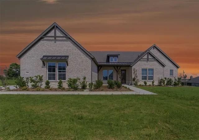 Homes for sale in Van Alstyne, TX | 1003 Webb Ct, Van Alstyne, TX 75495 | MLS# 21115003