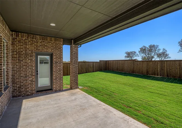 Homes for sale in Van Alstyne, TX | 613 Brazos Dr, Van Alstyne, TX 75495 | MLS# 21115366