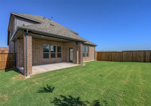 Homes for sale in Van Alstyne, TX | 613 Brazos Dr, Van Alstyne, TX 75495 | MLS# 21115366