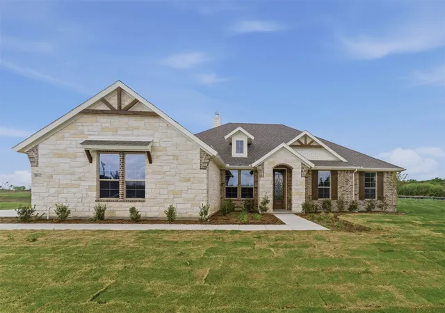 Photo 3 of Sale Pending at 8911 County Road 623, Blue Ridge, TX 75424 | MLS# 21115478 | Listing updated on 2026-08-17