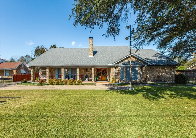 Photo 1 of Single family home for sale at 10615 Old Seagoville Rd, Dallas, TX 75217 | MLS# 21111976 | Listing updated on 2026-09-18