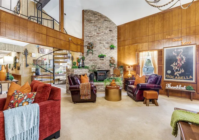 Photo 3 of Single family home for sale at 10615 Old Seagoville Rd, Dallas, TX 75217 | MLS# 21111976 | Listing updated on 2026-09-18