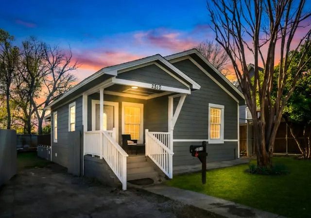 Photo 3 of Single family home for sale at 2510 Childs St, Dallas, TX 75203 | MLS# 21110437 | Listing updated on 2026-07-08