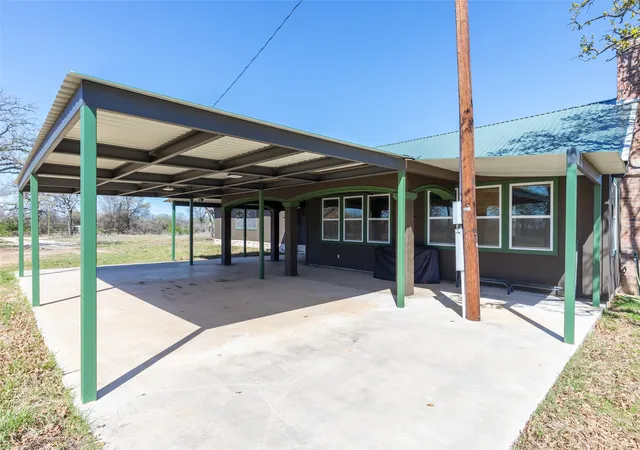 Photo 3 of Single family home for sale at 15100 Cr 129, Brownwood, TX 76801 | MLS# 21114417 | Listing updated on 2026-08-19