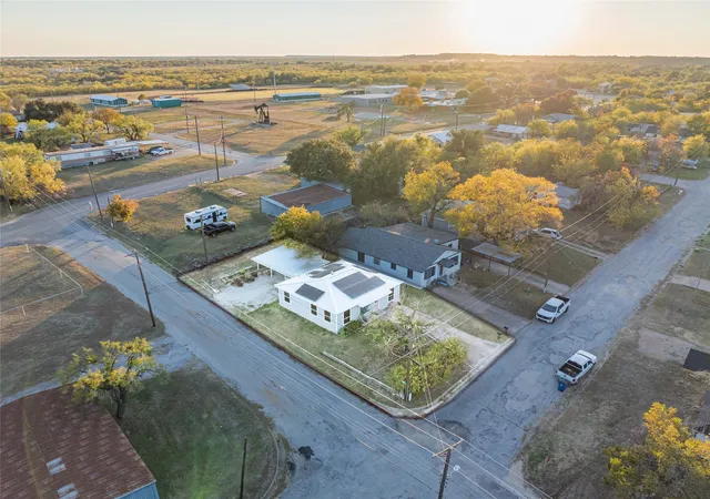 Homes for sale in Breckenridge, TX | 801 W Wheeler St, Breckenridge, TX 76424 | MLS# 21114922