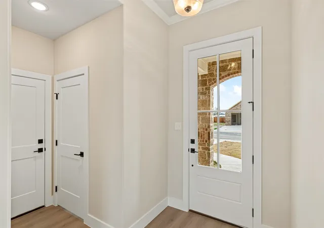 Photo 2 of Single family home for sale at 506 Limestone Cir, Mabank, TX 75147 | MLS# 21116656 | Listing updated on 2026-09-27