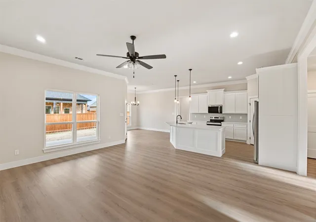 Photo 3 of Single family home for sale at 506 Limestone Cir, Mabank, TX 75147 | MLS# 21116656 | Listing updated on 2026-09-27