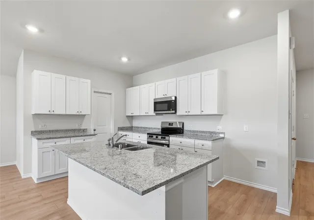 Photo 3 of Single family home for sale at 1917 Reveille Way, Terrell, TX 75160 | MLS# 21116808 | Listing updated on 2026-10-02