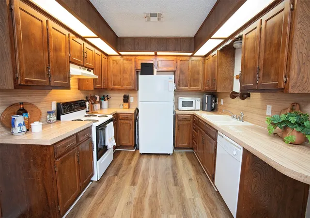 Photo 3 of Single family home for sale at 1212 3Rd St, Graham, TX 76450 | MLS# 21116847 | Listing updated on 2026-07-21