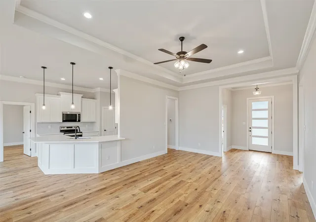 Photo 4 of Sale Pending at 504 Limestone Cir, Mabank, TX 75147 | MLS# 21116865 | Listing updated on 2026-09-29