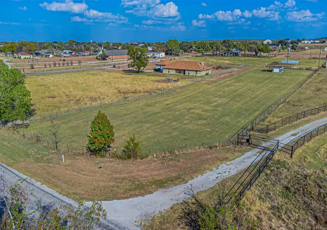 Homes for sale in Crowley, TX | 2121 Rock Creek Rd, Crowley, TX 76036 | MLS# 21116936