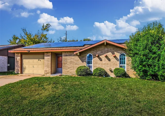 Homes for sale in Rowlett, TX | 6317 Locust St, Rowlett, TX 75089 | MLS# 21108743