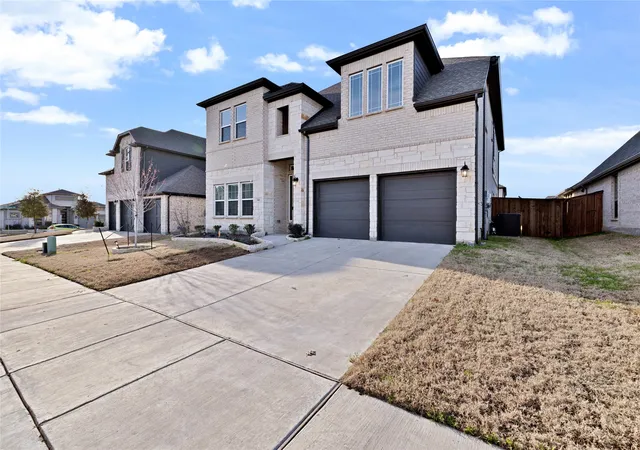 Photo 1 of Single family home for sale at 341 Oak Hollow Way, Little Elm, TX 75068 | MLS# 21115326 | Listing updated on 2026-07-09