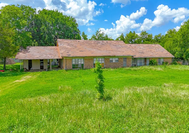 Photo 15 of Sale Pending at 604 W Main St, Richland, TX 76681 | MLS# 21117476 | Listing updated on 2026-07-19