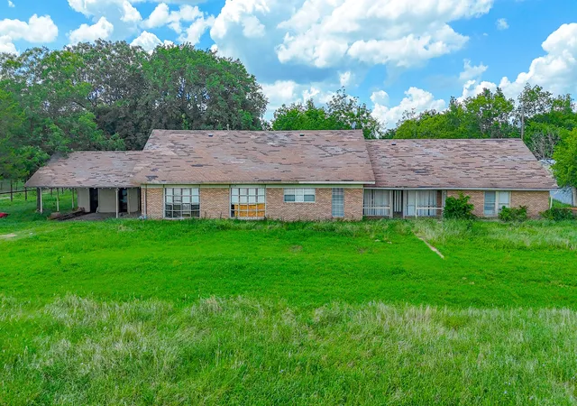 Homes for sale in Richland, TX | 604 W Main St, Richland, TX 76681 | MLS# 21117476