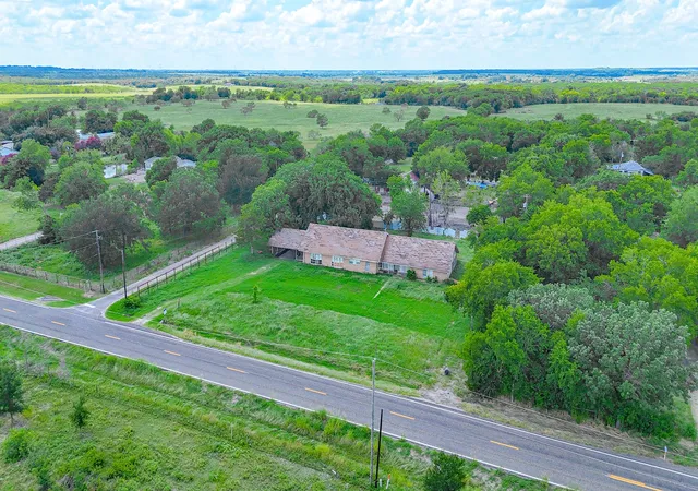 Homes for sale in Richland, TX | 604 W Main St, Richland, TX 76681 | MLS# 21117476