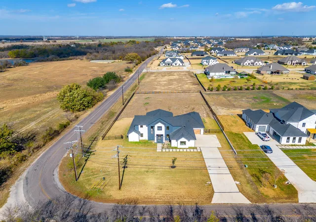 Photo 1 of Single family home for sale at 212 W Cottage Hill Pkwy, Celina, TX 75009 | MLS# 21114201 | Listing updated on 2026-07-07