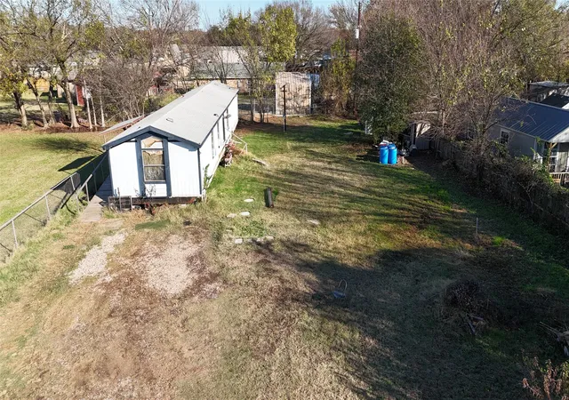 1st image of 214 Pearson Ln, Azle, TX 76020 | MLS# 21117599