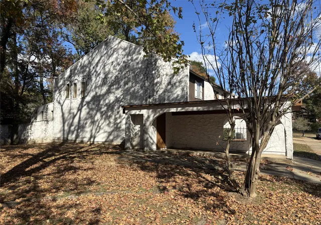 Photo 3 of Townhouse for sale at 774 Highland Square Dr, Shreveport, LA 71107 | MLS# 21116676 | Listing updated on 2026-07-16
