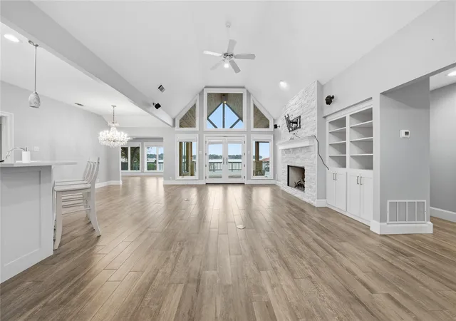 Photo 3 of Single family home for sale at 107 Ellen Ln, Trinidad, TX 75163 | MLS# 21118461 | Listing updated on 2026-10-05