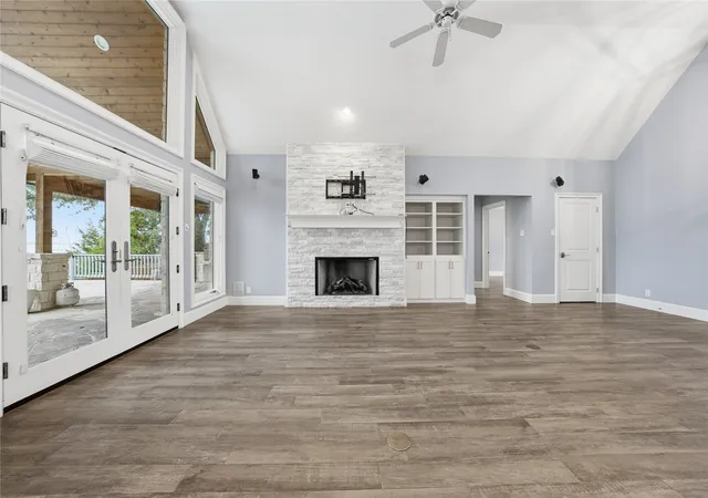 Photo 4 of Single family home for sale at 107 Ellen Ln, Trinidad, TX 75163 | MLS# 21118461 | Listing updated on 2026-10-05