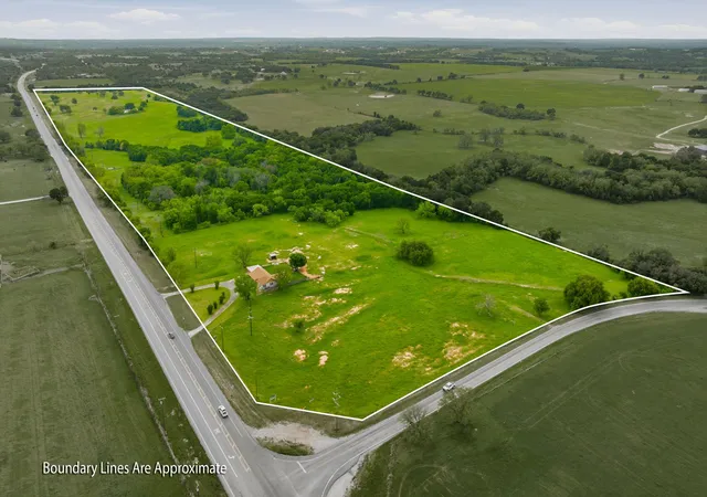 Homes for sale in De Leon, TX | 7450 E Hwy 6, De Leon, TX 76444 | MLS# 21118471