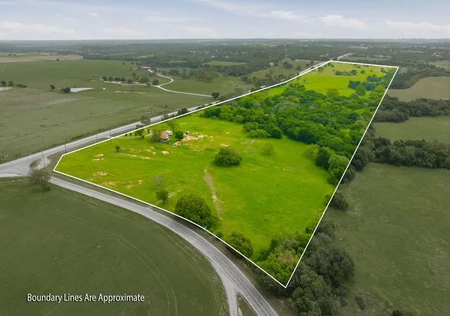 Homes for sale in De Leon, TX | 7450 E Hwy 6, De Leon, TX 76444 | MLS# 21118471