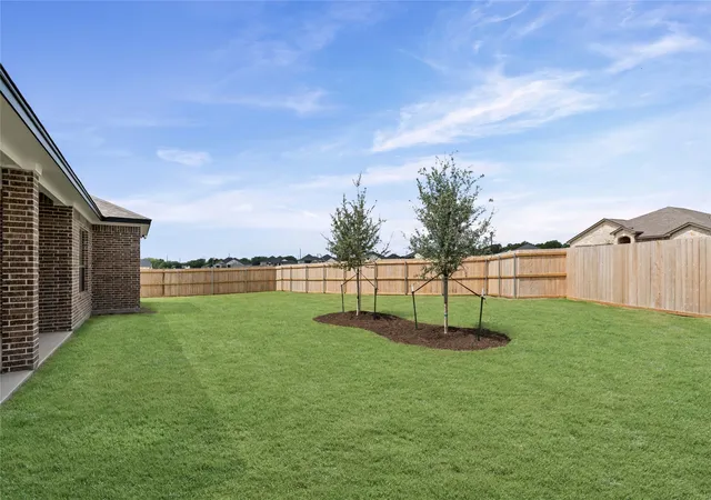 Homes for sale in Lorena, TX | 126 Lasso Loop, Lorena, TX 76655 | MLS# 21118571
