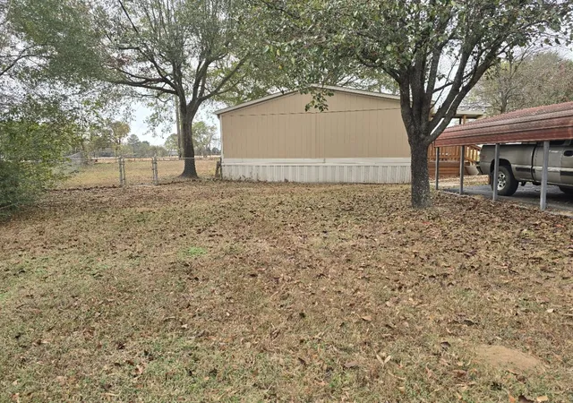 Photo 3 of Manufactured home for sale at 119 Still Water St, Gun Barrel City, TX 75156 | MLS# 21117864 | Listing updated on 2026-07-18