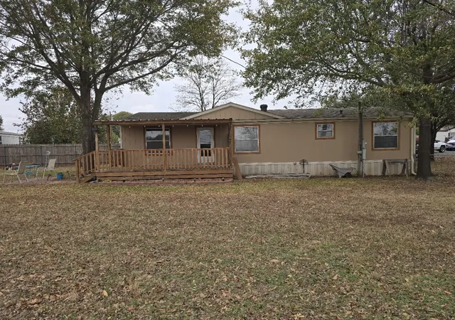 Photo 4 of Manufactured home for sale at 119 Still Water St, Gun Barrel City, TX 75156 | MLS# 21117864 | Listing updated on 2026-07-18