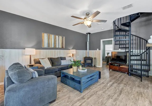 3rd image of 560 Jay St, Shady Shores, TX 76208 | MLS# 21119160