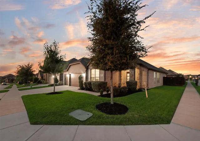 Photo 2 of Single family home for sale at 2997 Black Hills Blvd, Heath, TX 75126 | MLS# 21119349 | Listing updated on 2026-08-24