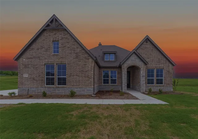 Homes for sale in Decatur, TX | 119 Hillview Trl, Decatur, TX 76234 | MLS# 21119470