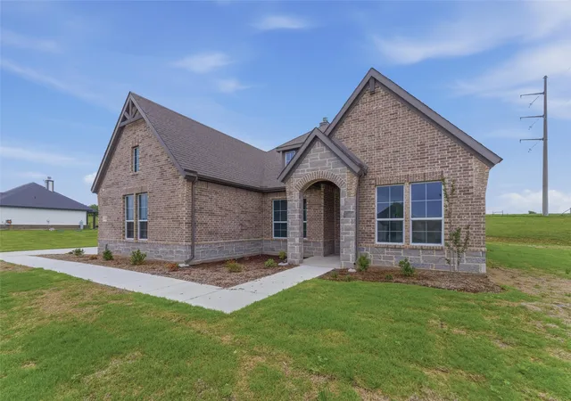Homes for sale in Decatur, TX | 119 Hillview Trl, Decatur, TX 76234 | MLS# 21119470