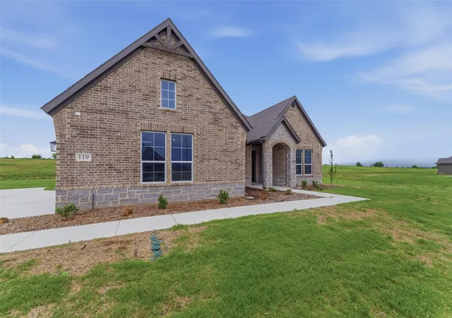 Homes for sale in Decatur, TX | 119 Hillview Trl, Decatur, TX 76234 | MLS# 21119470