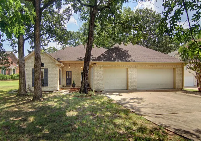 Photo 3 of Single family home for sale at 171 Cr 1997, Yantis, TX 75497 | MLS# 21119376 | Listing updated on 2026-09-25