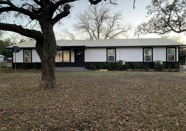 Photo 2 of Single family home for sale at 8765 Hwy 279 Hwy 279, Brownwood, TX 76801 | MLS# 21120194 | Listing updated on 2026-08-03