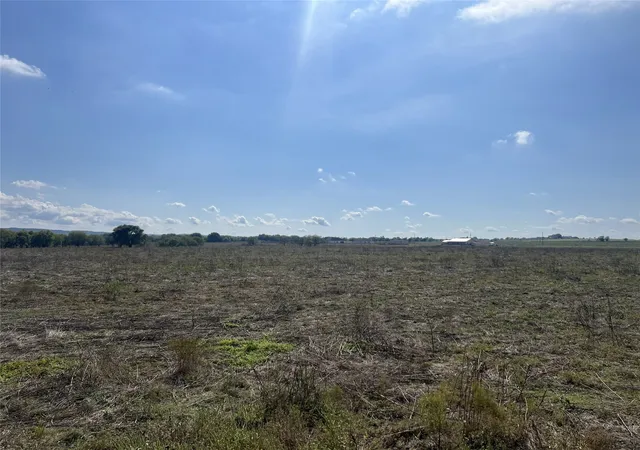 Homes for sale in Grandview, TX | Tbd Private Road 450, Grandview, TX 76050 | MLS# 21120093